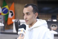 César