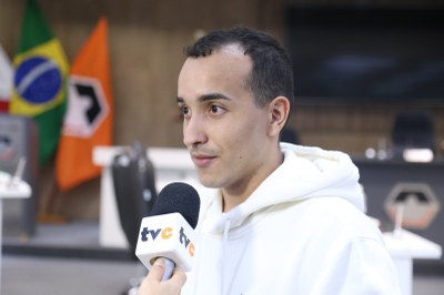 César