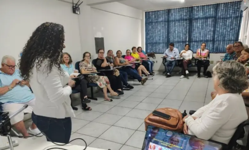 Coleção de notícias publicadas por terceiros