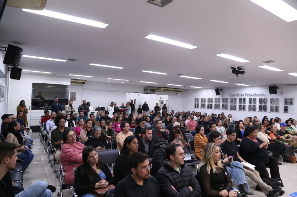 Coleção de notícias publicadas por terceiros