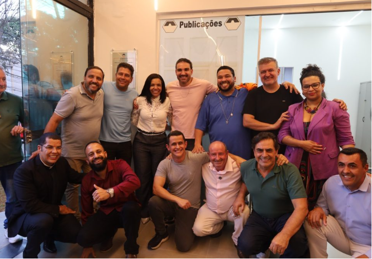 Coleção de notícias publicadas por terceiros