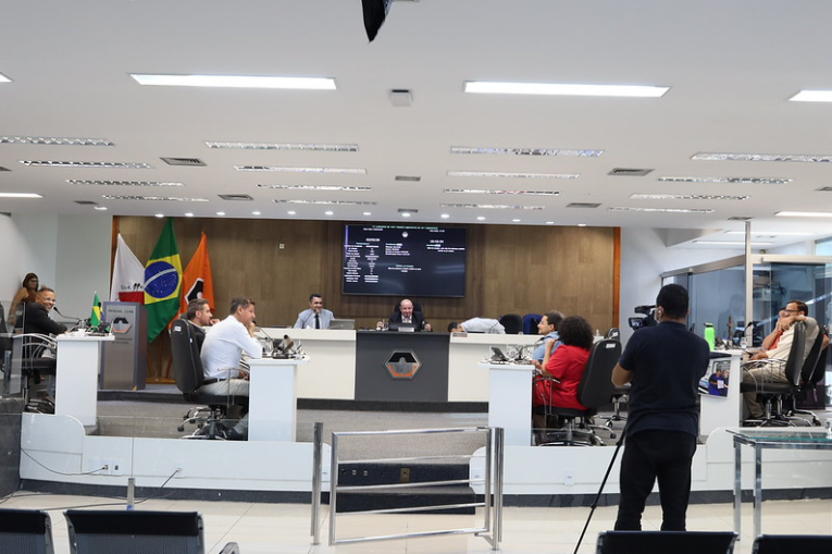 Coleção de notícias publicadas por terceiros