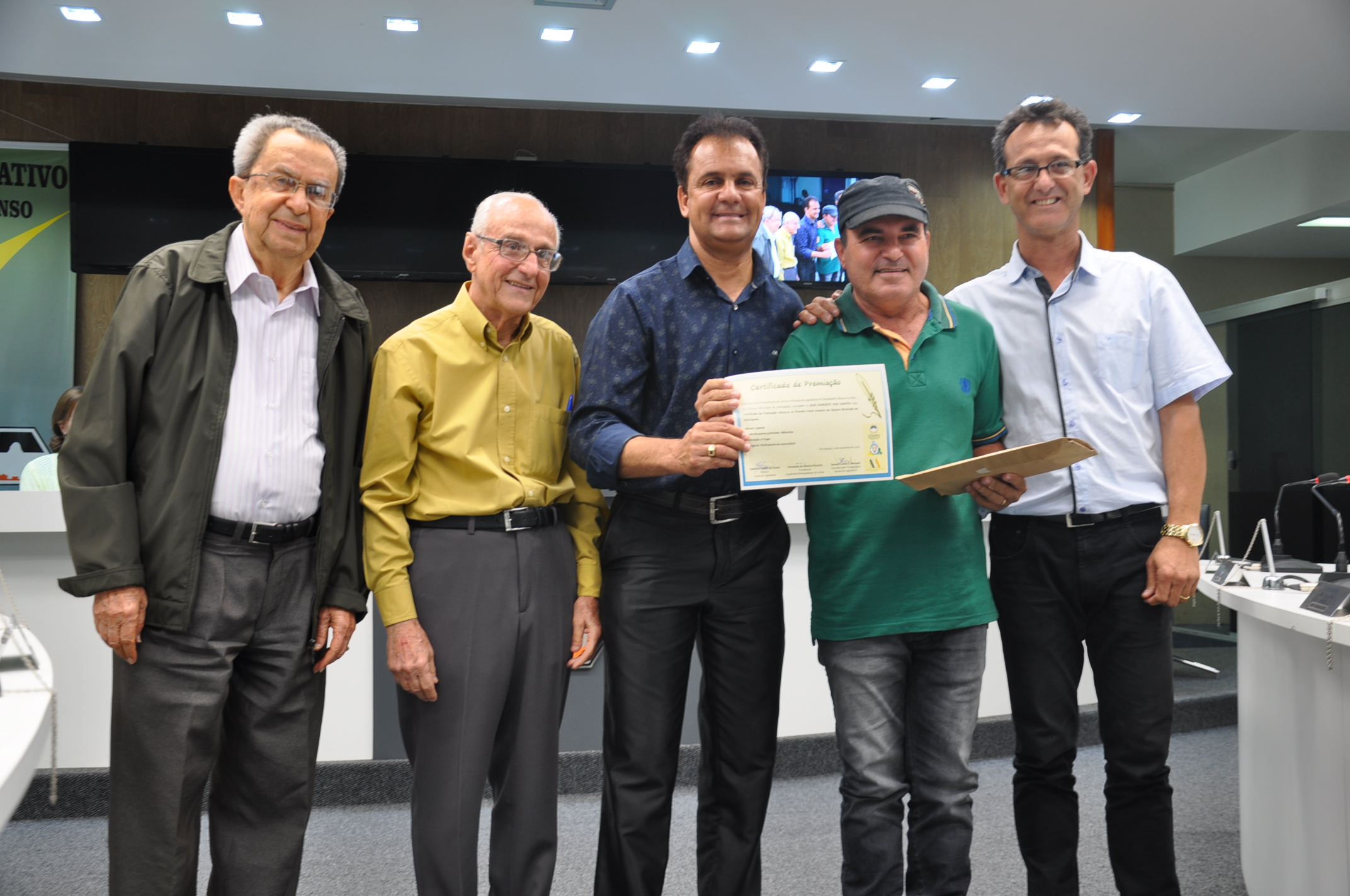 José Donizete dos Santos: 2° Lugar -  Encerramento do Varal Literario 10-11-2017