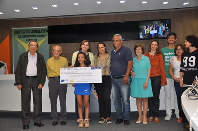 Maria Fernada Silva de Freitas:  2° Lugar - Primeiro Varal Literário da Câmara Municipal de Divinópolis 10-11-2017