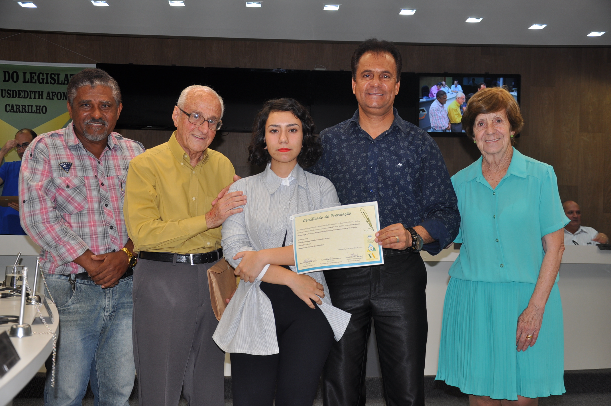 Sandy Reys Torres Izzo: 1° Lugar- Ecerramento Varal Literário 10-11-2017.