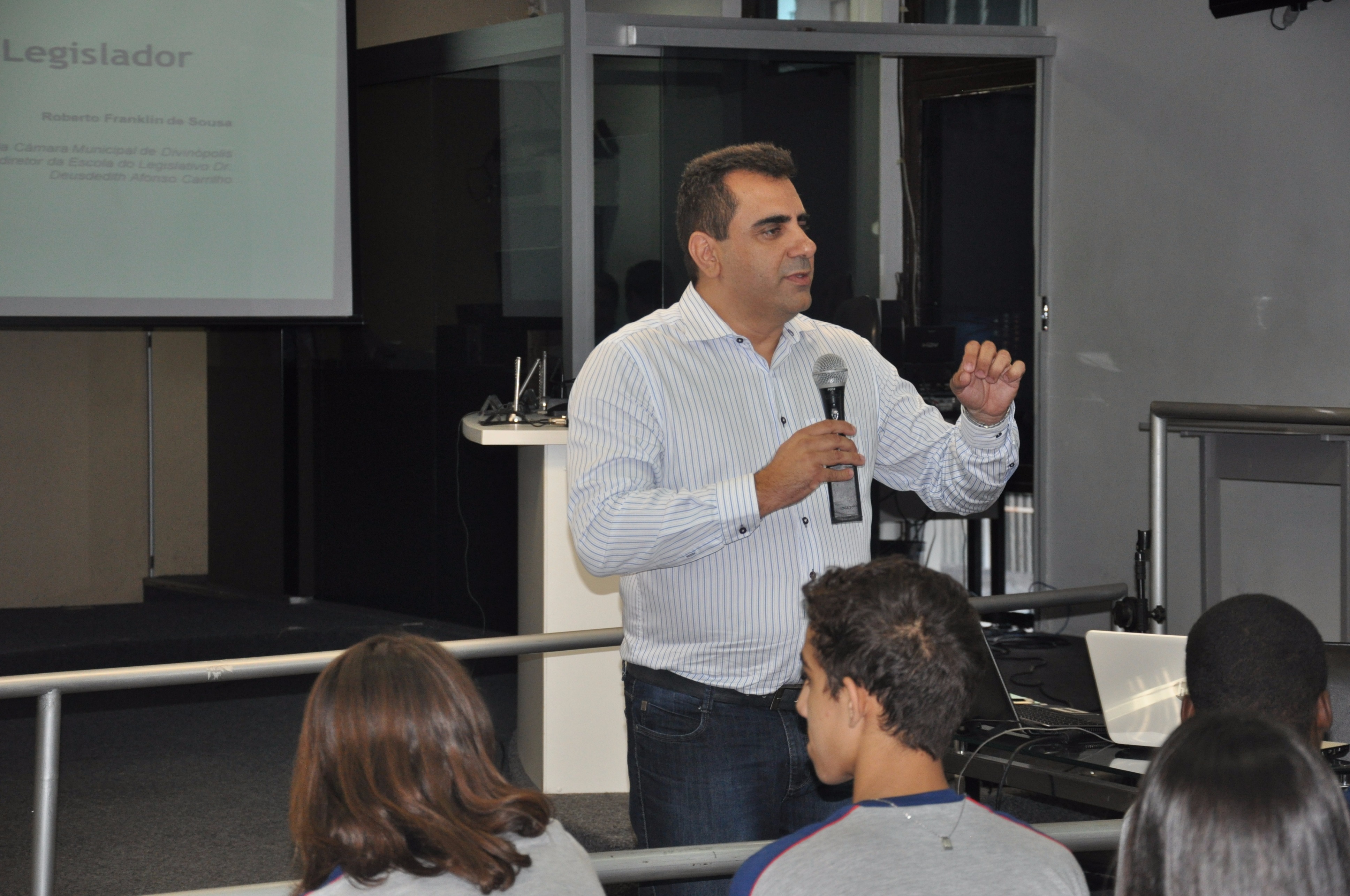 Parlamento Jovem - Oficinas 1 e 2 em 13-03-2017