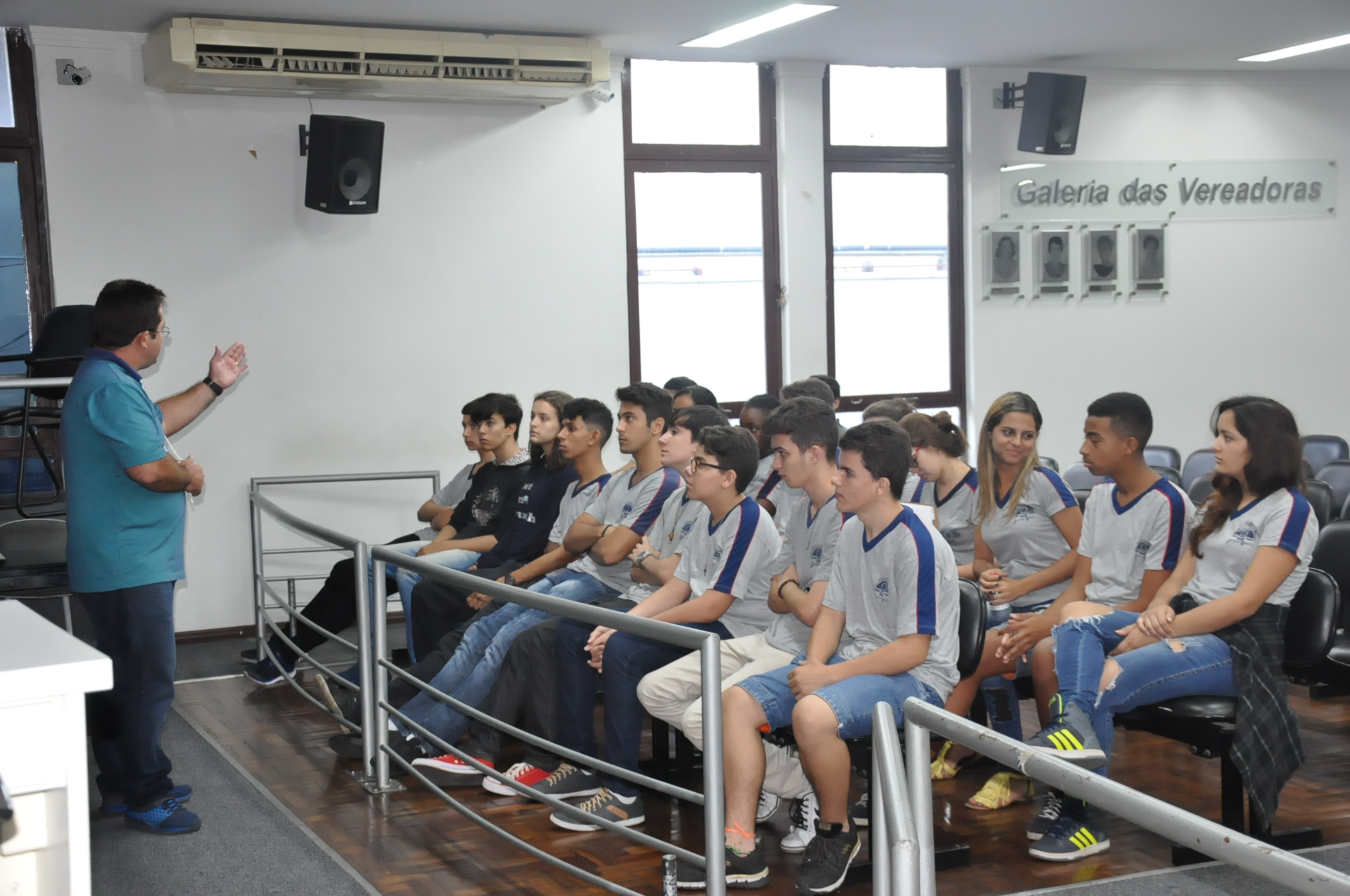 Plénario -4° Aula da oficina do Parlamento Jovem 21-03-2018