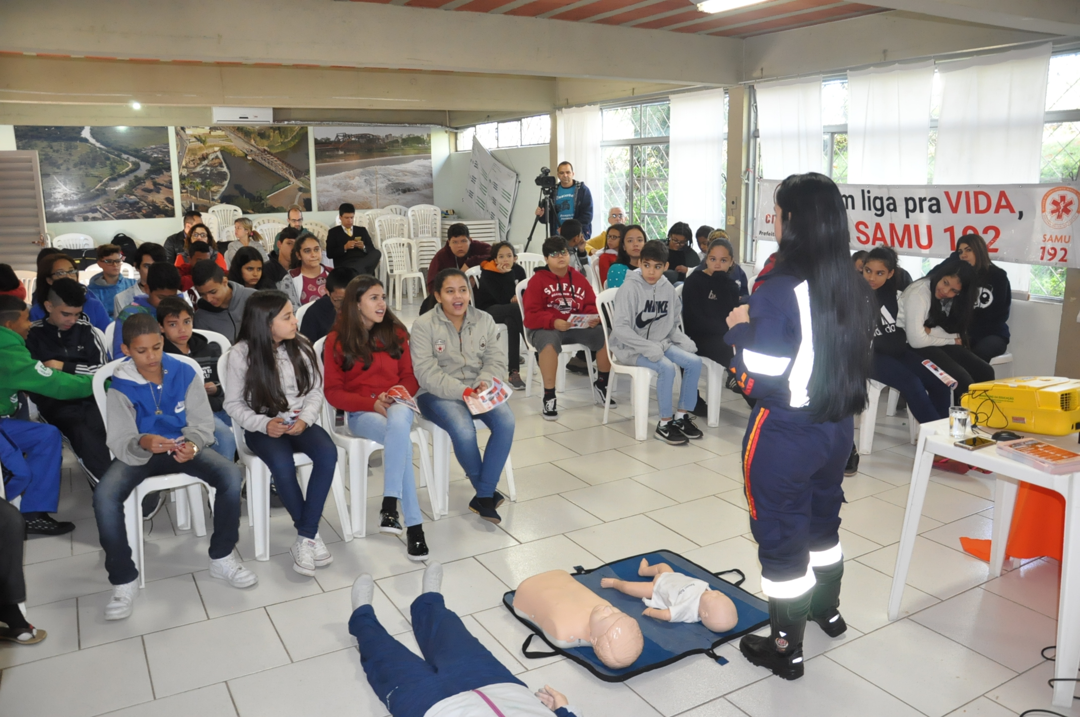 Atividade com a ambulância do SAMU: CETEPE 21/05/2018 