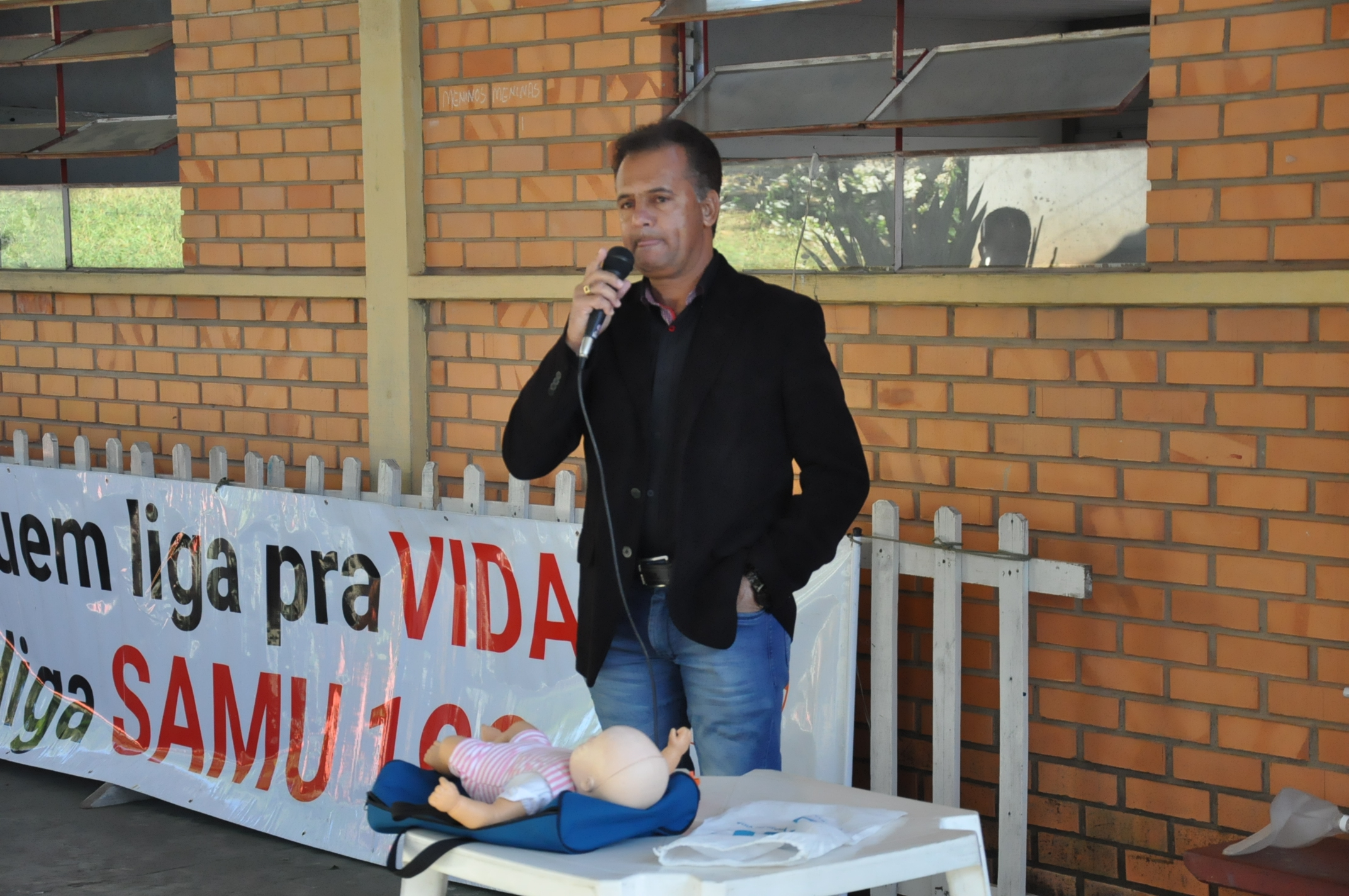 Atividade com a ambulância do SAMU: Escola Estadual Antônio Gonçalves de Matos 23/05/2018 