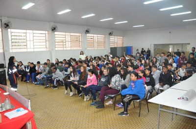 Atividade com a ambulância do SAMU: Escola Estadual Padre Matias Lobato 08/06/2018 