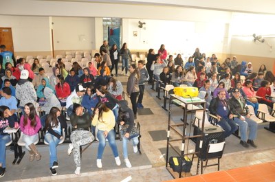 Atividade com a ambulância do SAMU: Escola Municipal Otávio Olímpio de Oliveira 22/05/2018 