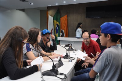 Grupos de Trabalho do Parlamento Jovem 11-06-2018