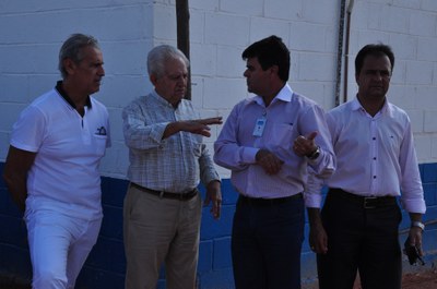Dr. Rinaldo Valeiro - Prefeito Galileu Teixeira Machado - João Martins Superientendente Regional da Copasa -Vereador Adair Otaviano -Visita técnica na ETE e nas Obras do Pró-Transporte 06-06-2018 