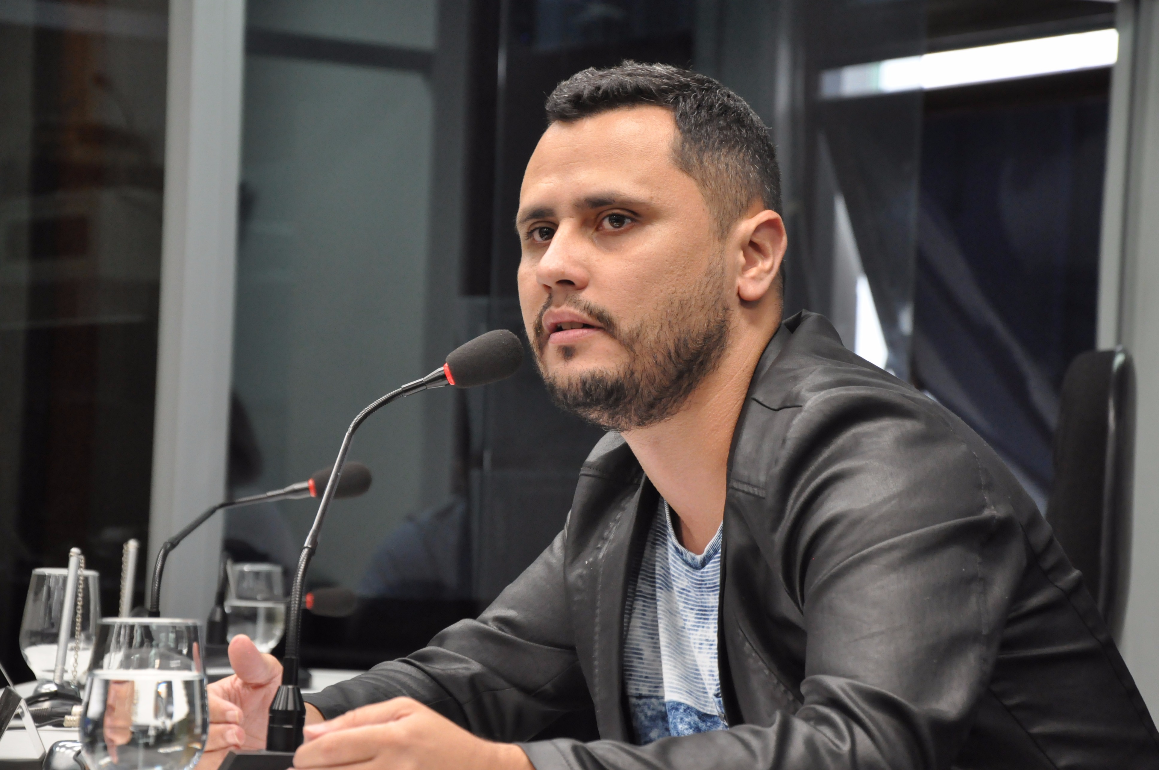 Ver. Cleitinho RO 027 de 2017