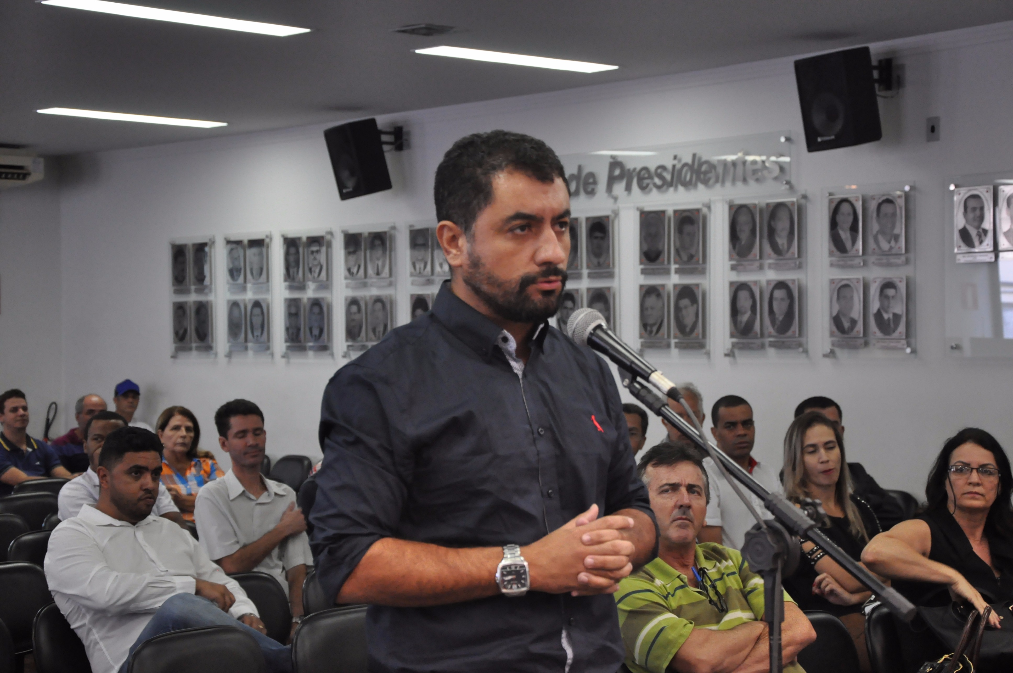 Desburocratização Serv Público Municipal 15-05-2017