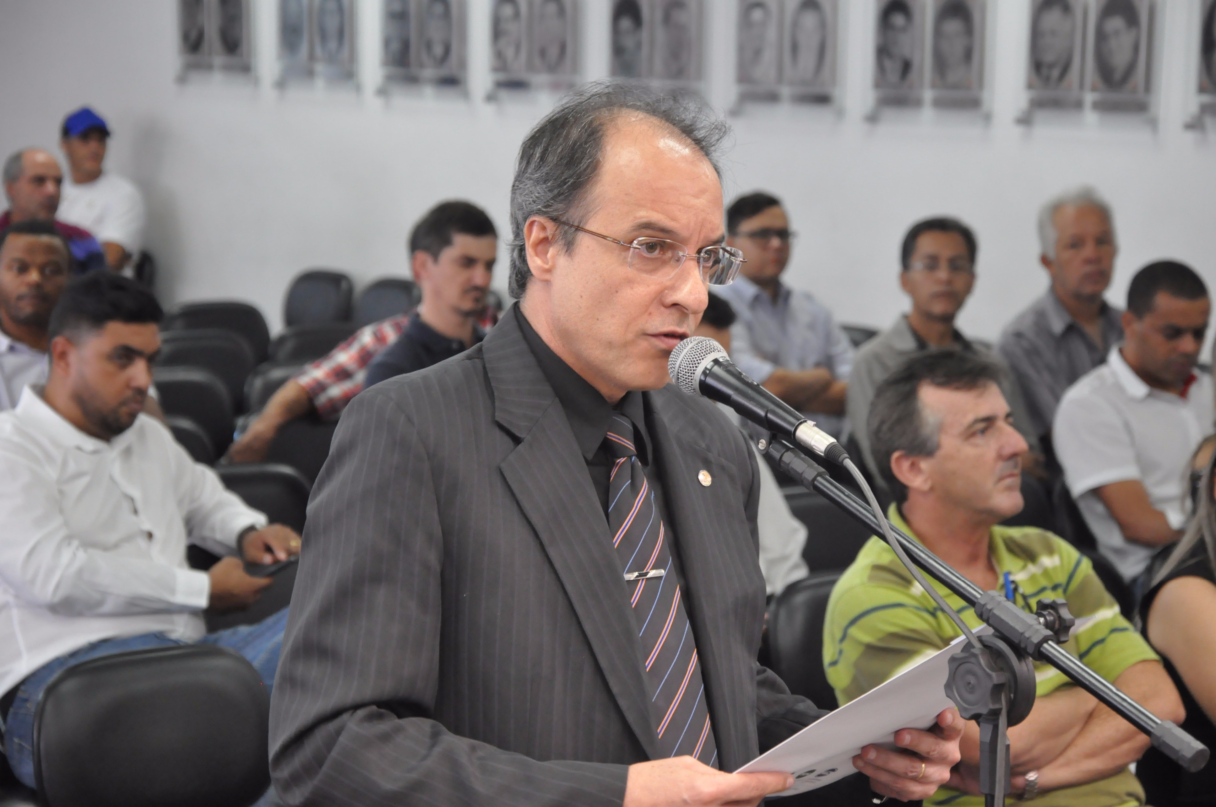 Desburocratização Serv Público Municipal 15-05-2017