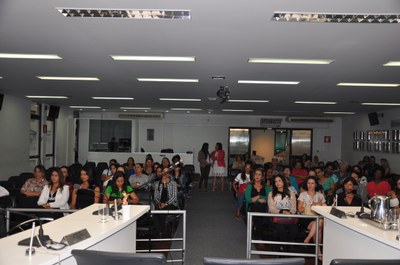 Plénario - Forum de Mulheres da Região Centro Oeste - MG 04-12-2017 