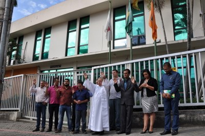 Câmara volta a funcionar 10 horas por dia