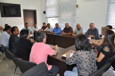 Vereadores se reúnem para Medidas de Contenção de Gastos