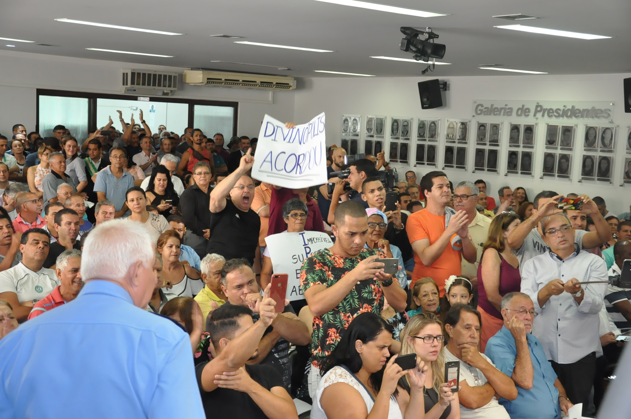 Plénario - Reunião Extraordinária 02 de 29 de Dezembro de 2017