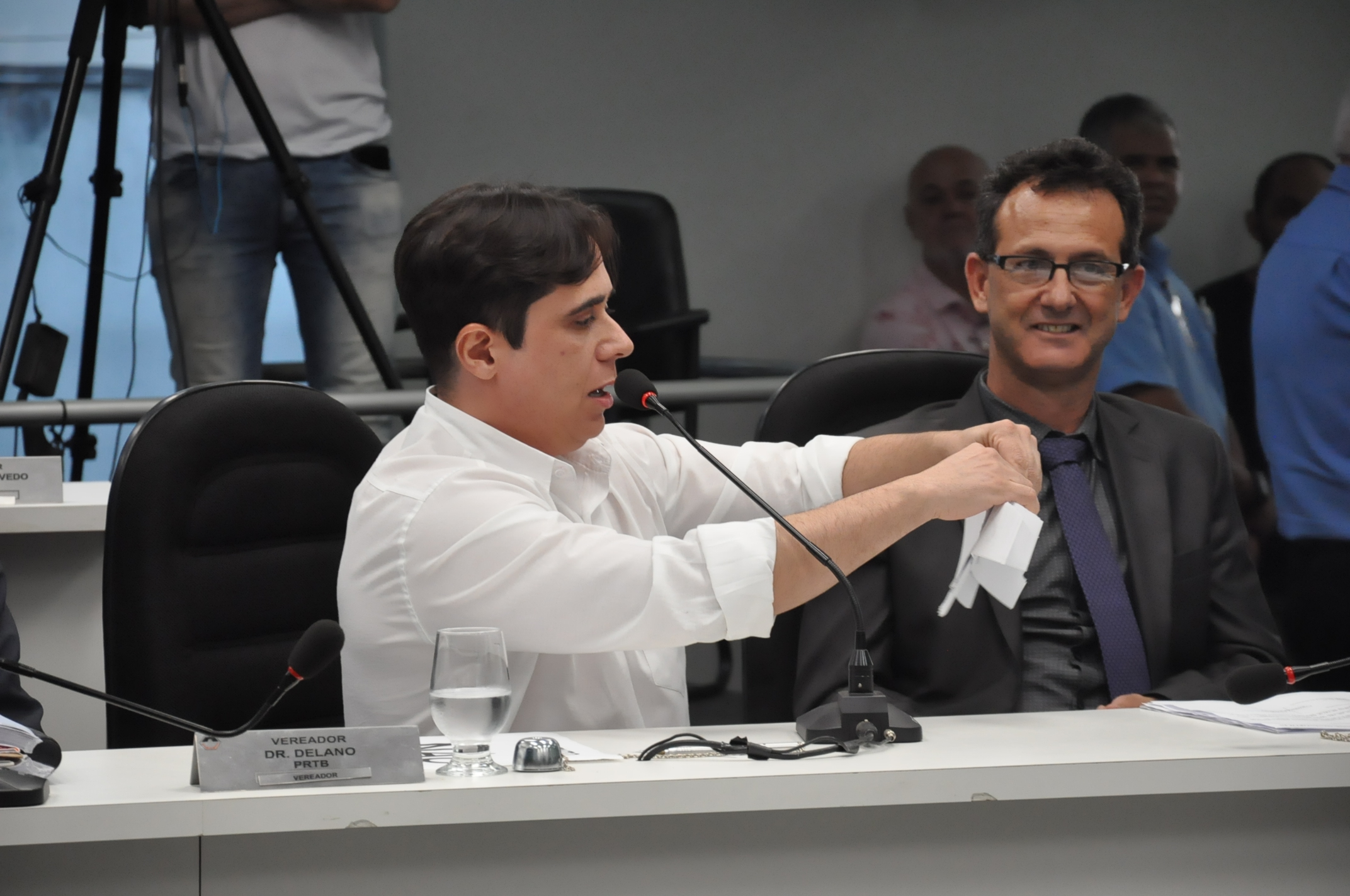 Ver. Dr. Delano - Reunião Extraordinária 02 de 29 de Dezembro de 2017