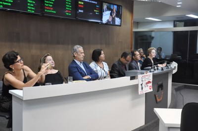 Plenario - Comenda Mulher Cidadã 08-03-2018