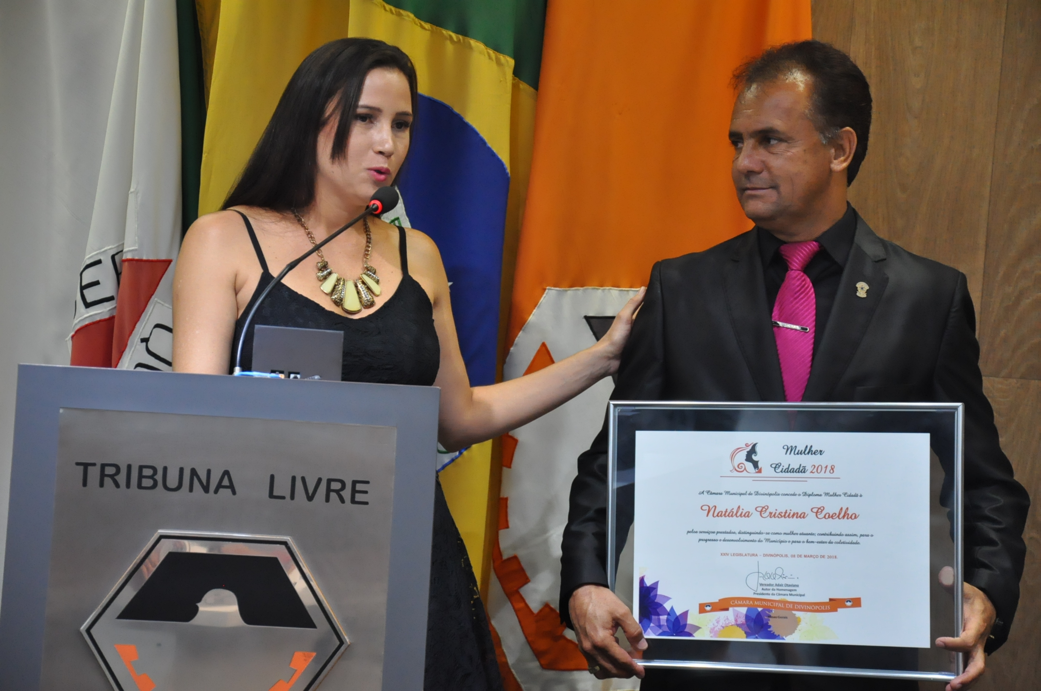 Ver. Adair Otaviano - Natália Cristina Coelho - Comenda Mulher Cidadã 08-03-2018