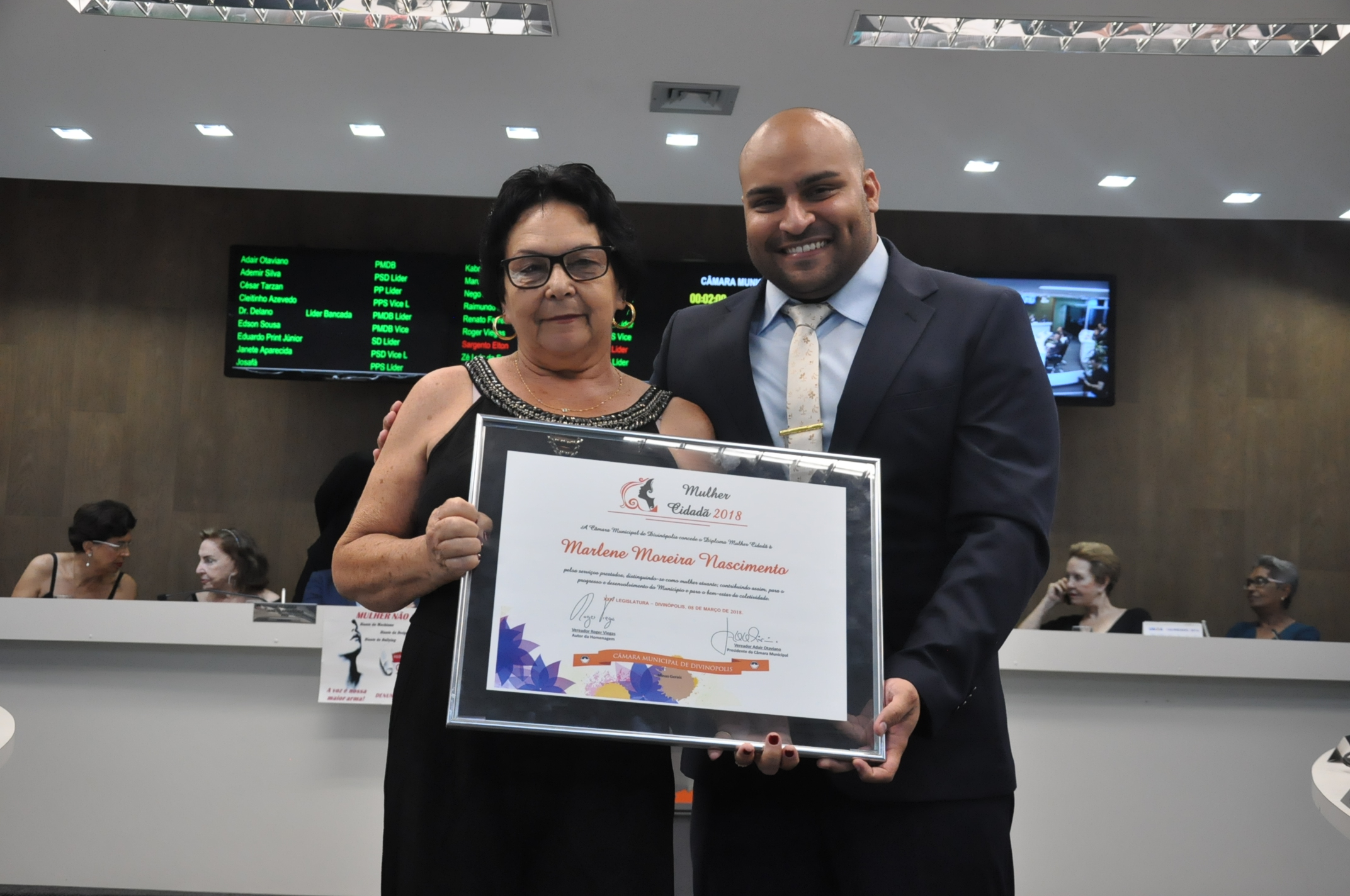 Ver. Roger Viegas  - Marlene Moreira Nascimento -Comenda Mulher Cidadã 08-03-2018