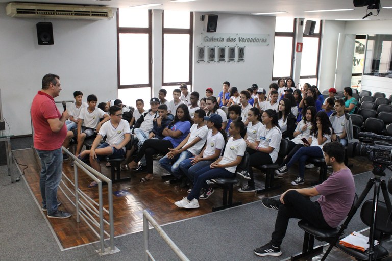 Câmara recebe visita de estudantes e professoras do Colégio Estadual Costa  Viana – Câmara Municipal de São José dos Pinhais