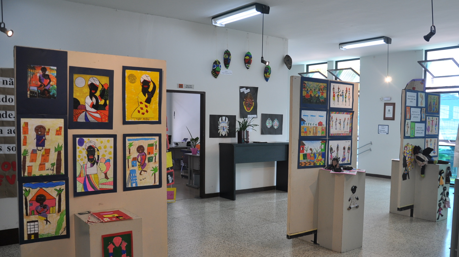 Arte e cultura afro-brasileira em exposição na Câmara