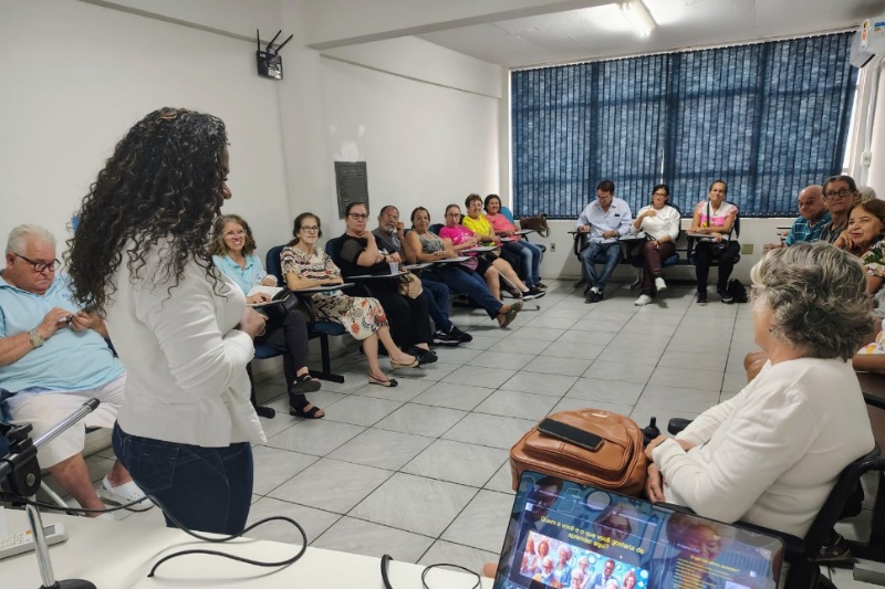 Curso de Inclusão Digital 50+ será entre os dias 21 a 25 Julho