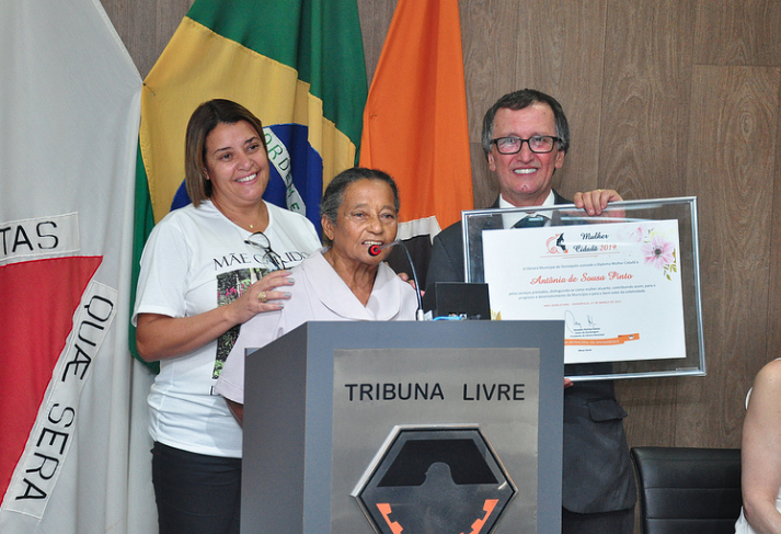 Câmara fez homenagem ao Dia da Mulher em Reunião Especial