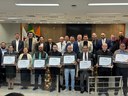 Dezessete pessoas são reconhecidas com o “Título Cidadão Honorário 2025” Dezessete pessoas são reconhecidas com o “Título Cidadão Honorário 2025”