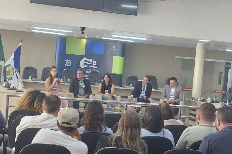 Escola do Legislativo da Câmara participa do 1º Seminário Legislativo de  Nova Serrana