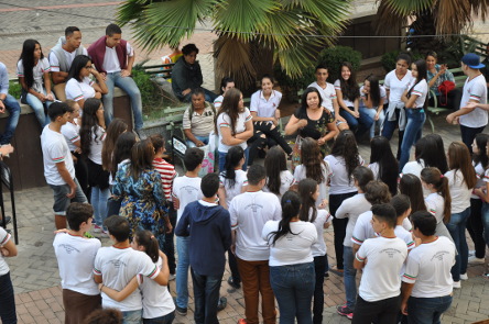 Estudantes participam de encerramento do "Memorial das Senzalas para a Periferia"