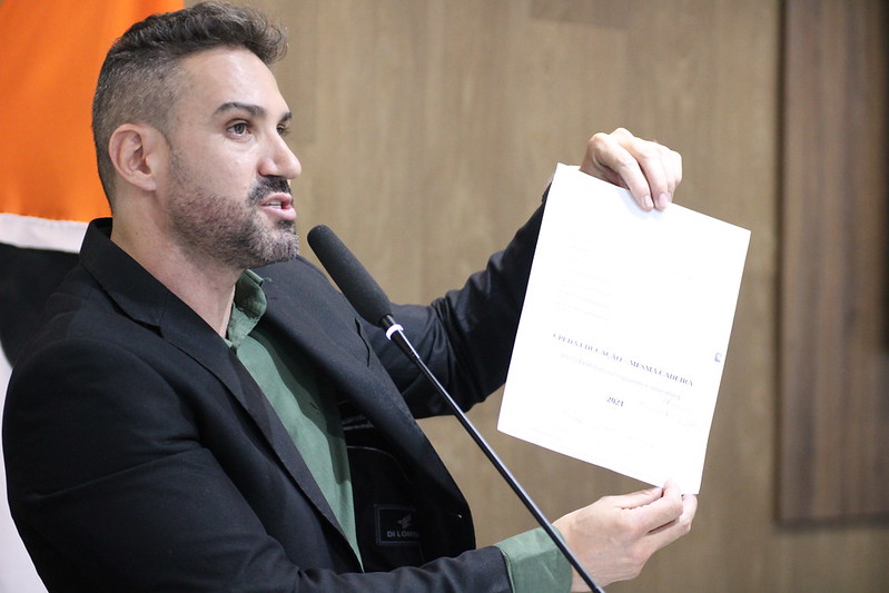 Câmara aprova proibição de fogos de artifícios de efeito sonoro