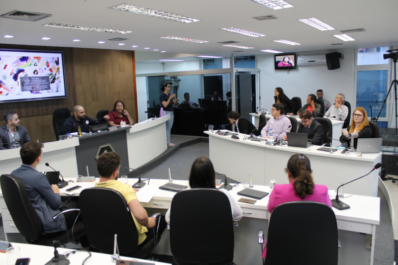 Projeto 5G tem dúvidas esclarecidas na Câmara