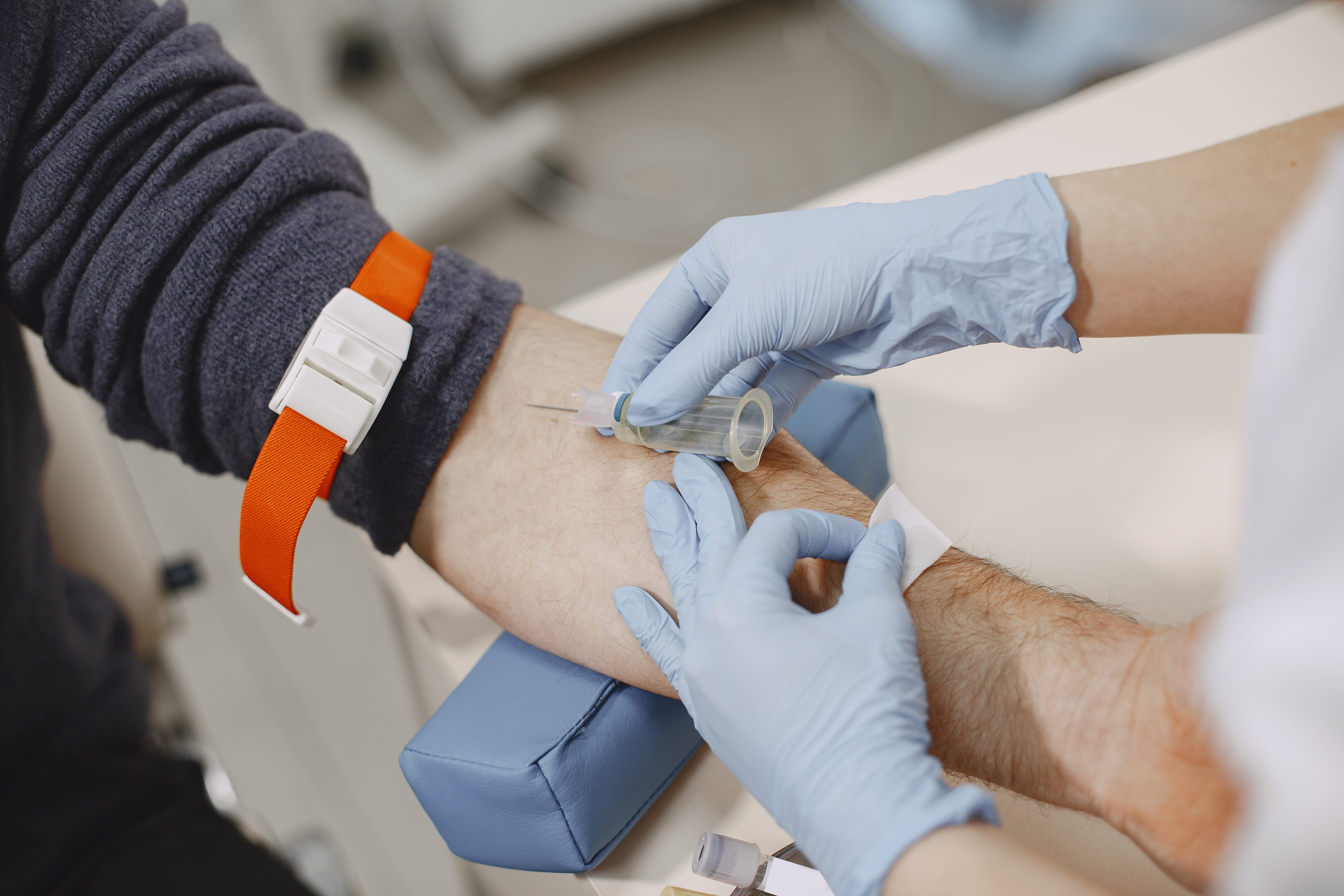 Projeto que converte multas de trânsito em doação de sangue e medula é aprovado na Câmara
