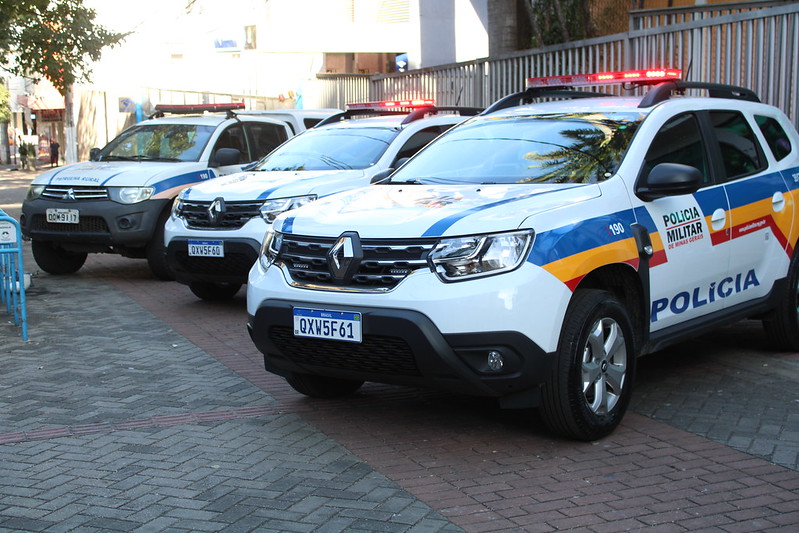 Três viaturas são entregues a PM por emendas de Vereadores