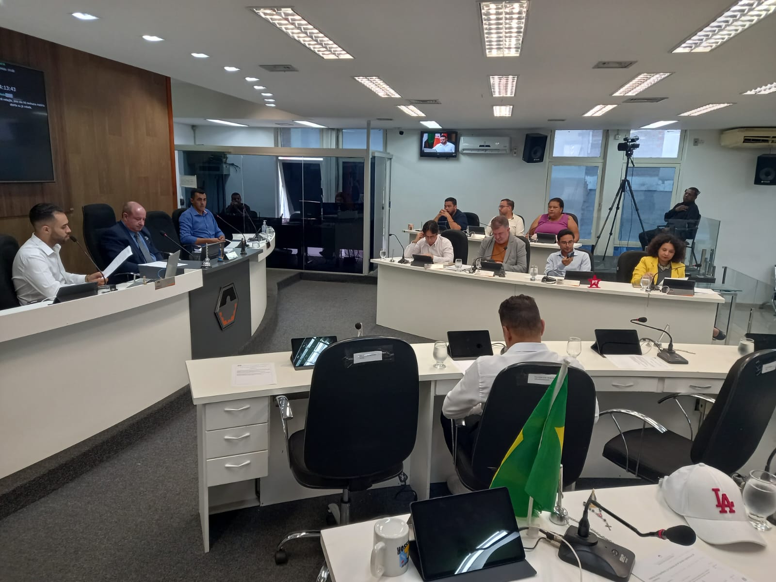 Veículos de aplicativo cadastrados poderão estacionar em vagas do Rotativo