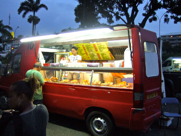 Vereadores aprovam Lei que regulamenta "alimentos sobre rodas/food trucks"