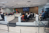 Vereadores aprovaram três projetos na tarde de terça (13)
