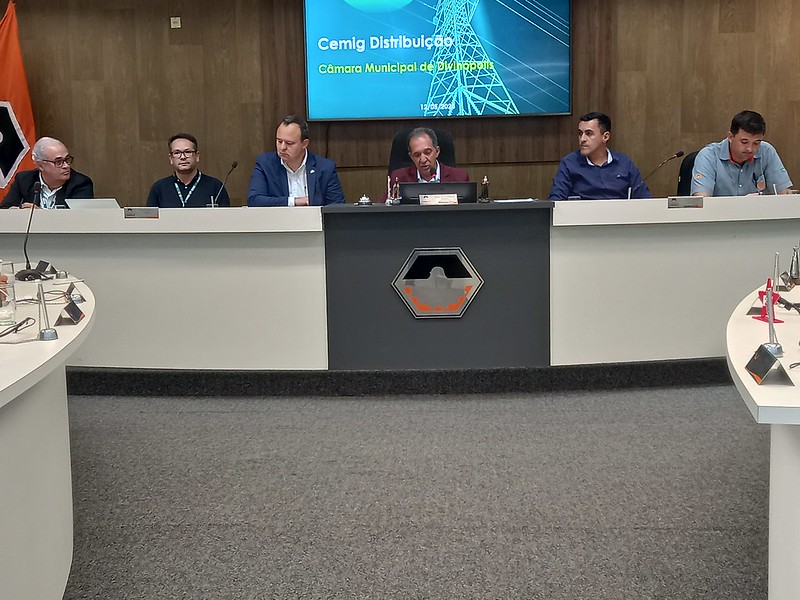 Vereadores e população apontam reclamações sobre os serviços da Cemig
