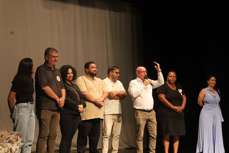 Vereadores participam da solenidade de formação dos novos servidores nomeados na Educação