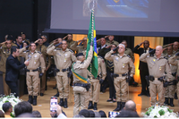 Vereadores recebem homenagem durante solenidade de 250 anos da Polícia  Militar